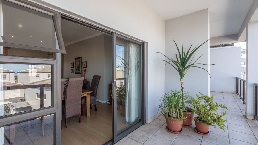 To Let 2 Bedroom Property for Rent in Big Bay Western Cape